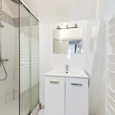 Unit 015 Notre Dame *