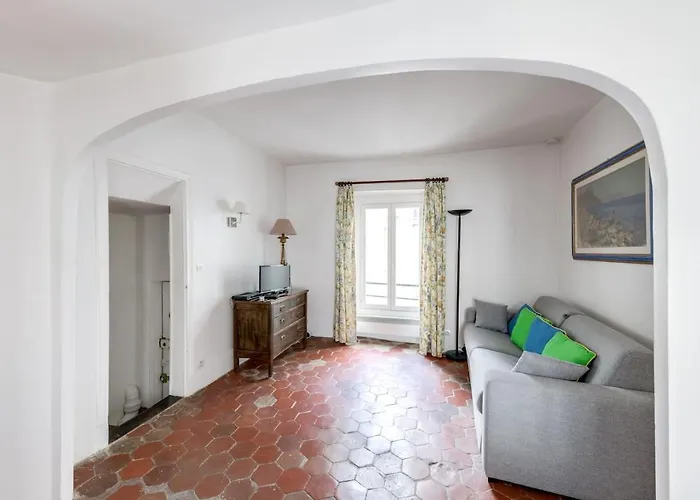 Unit 015 Notre Dame * Paris